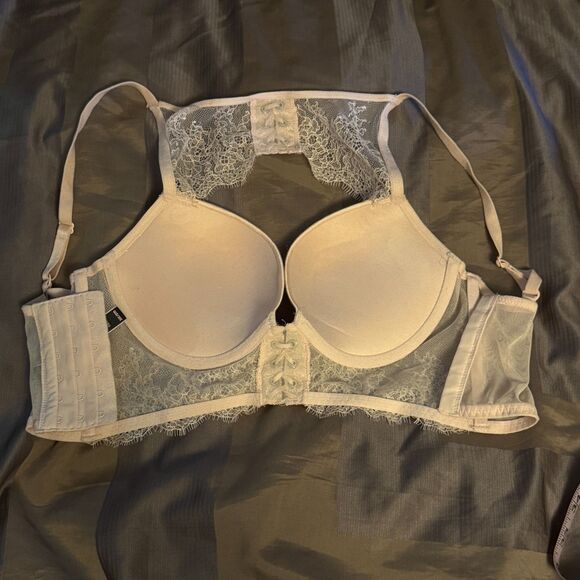 Victoria’s Secret Bombshell Lace Push-Up Bra – Ivory 32C - Picture 5 of 5